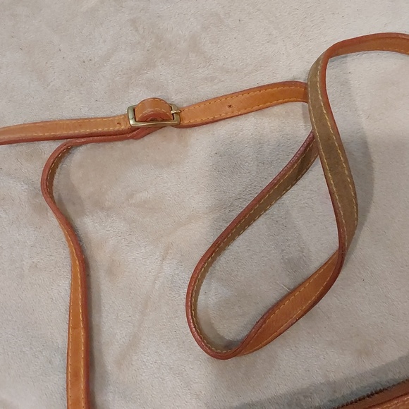 Vintage 90's ESpirit Leather Crossbody Bag - Picture 15 of 16